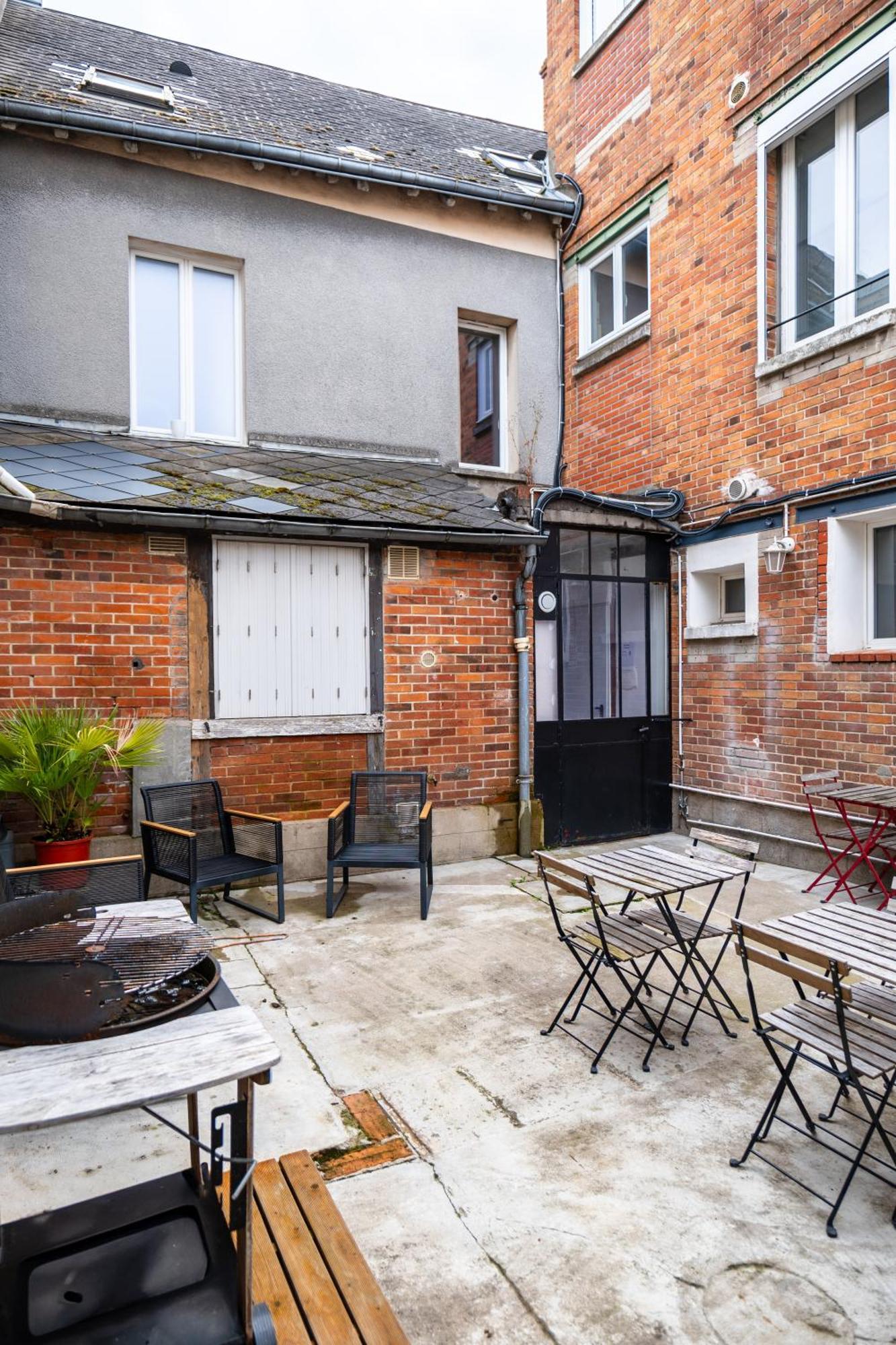 Studio Cosy Rdc, Calme Avec Cour Exterieure ซารอง ภายนอก รูปภาพ